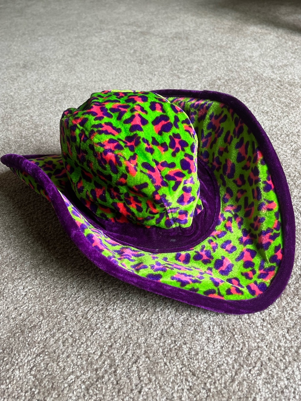 VTG 90’s Fur Neon Leopard Print Hat - Picture 4 of 6